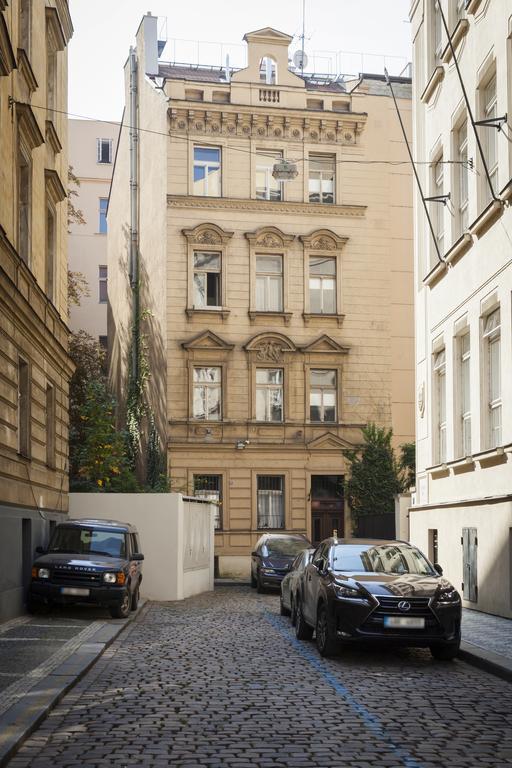 Apartamento Hanan's Pstrossova